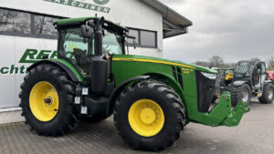 John Deere 8285R